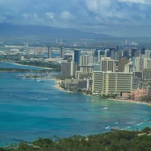 https://waikiki-marina-resort-at-the-ilikai.hotelsinhawaii.org